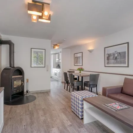 Strandgruen Apartment *