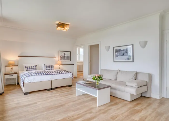 Strandgruen Timmendorfer Strand