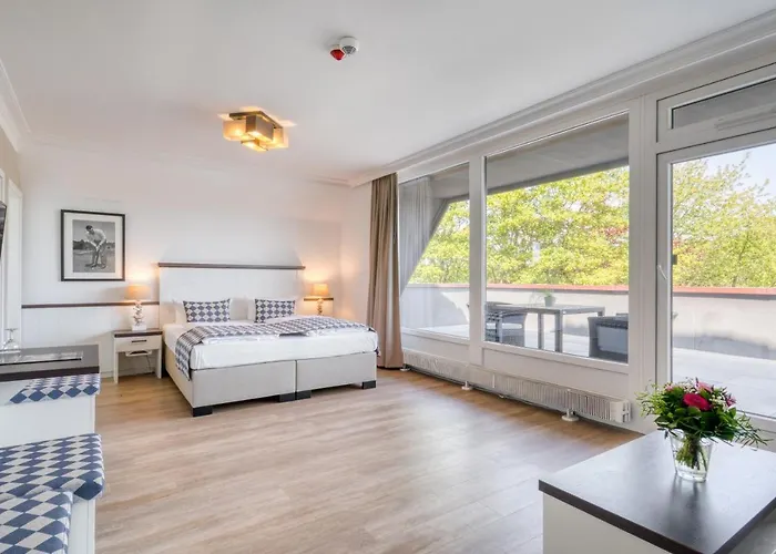 Strandgruen * Timmendorfer Strand